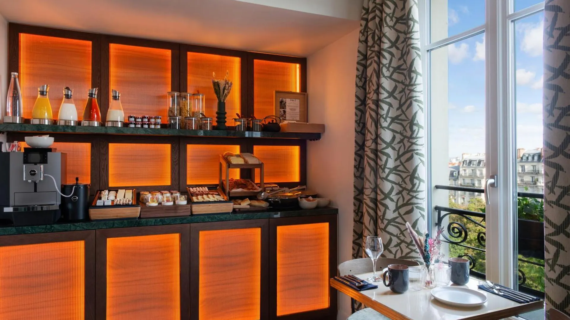 Le Lampika Hotel Paris