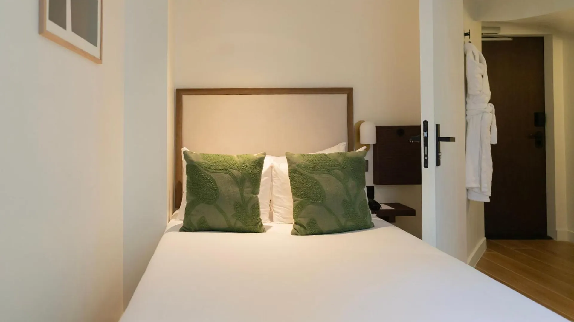 Hotel Le Lampika Paris